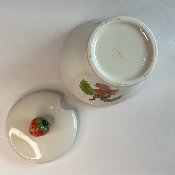 Vintage Strawberry Condiment Jelly Jam Jar With Lid Red Green And White - Picture 6 of 8